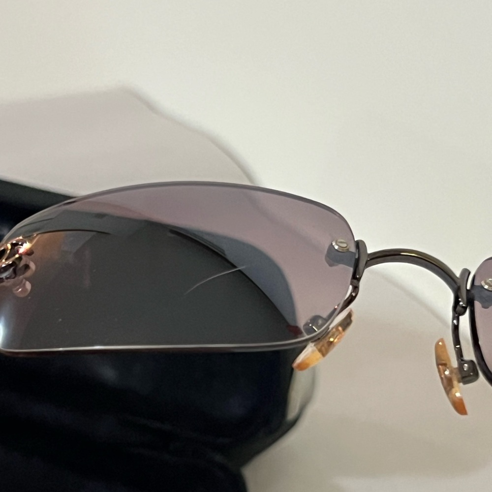 Vintage CHANEL Silver Rimless Sunglasses - Picture 5 of 7